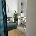 アパート Parisien Au Coeur Du 15e Arrondissement