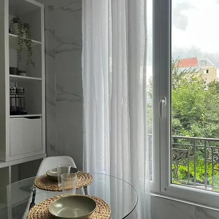 Apartmán Parisien Au Coeur Du 15e Arrondissement *
